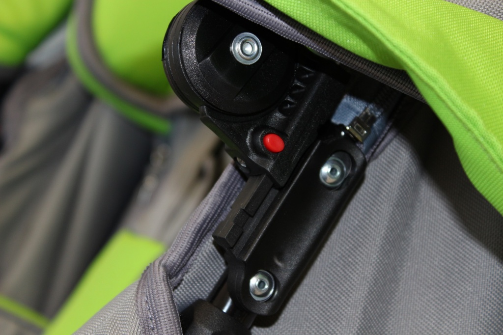 Коляска «Мева», как надеть капюшон Коляска «Мева», как надеть капюшон