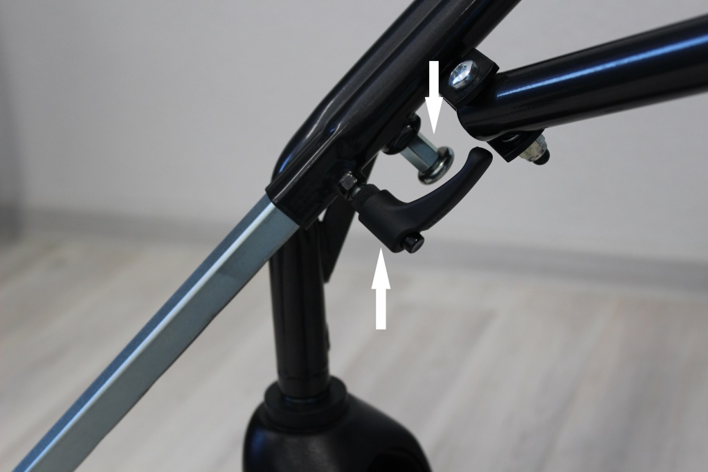 Как установить подножку в коляске Corzino Как установить подножку в коляске Corzino